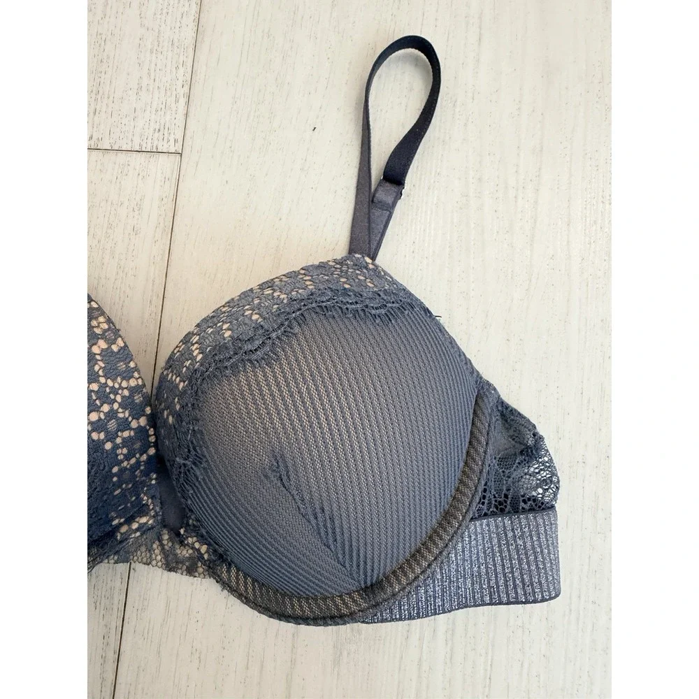 Victoria's Secret Bombshell Plunge Add 2 Cups Sz 34A Blue Lace Shimmery